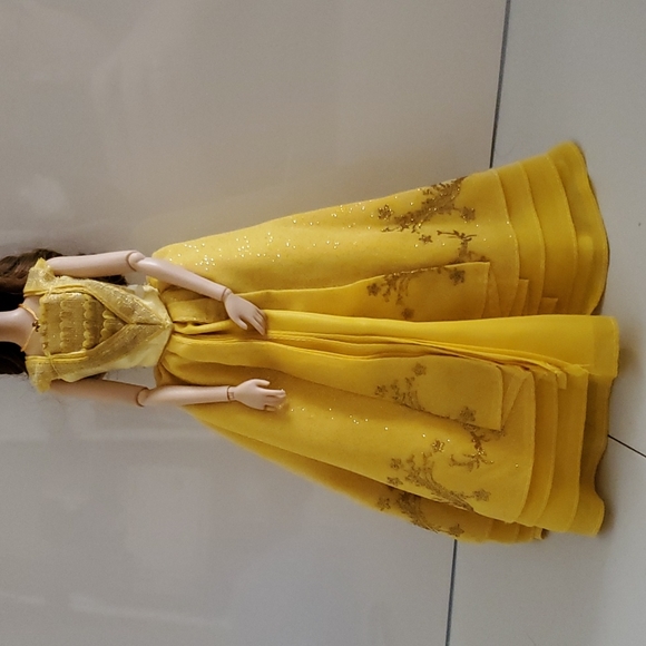 Disney's Belle Live Action Barbie Doll Disney Store Beauty and the Beast - Picture 4 of 16